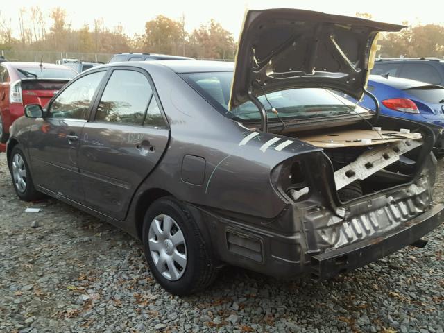 4T1BE32K64U872414 - 2004 TOYOTA CAMRY LE 金色 照片 3