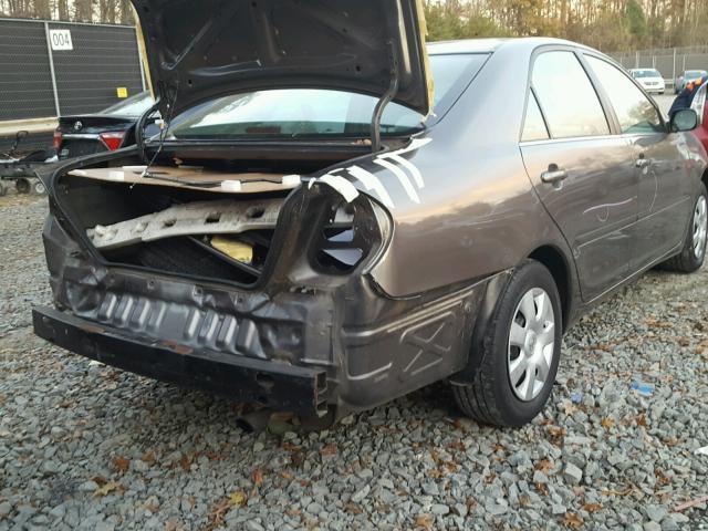 4T1BE32K64U872414 - 2004 TOYOTA CAMRY LE 金色 照片 4