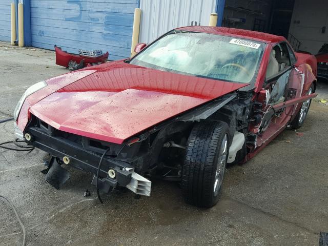 1G6YV34A355603675 - 2005 CADILLAC XLR RED photo 2