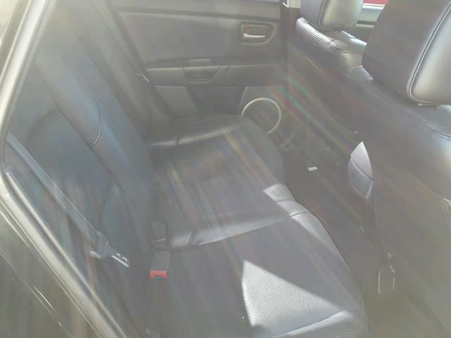 JM1BK343861405891 - 2006 MAZDA 3 HATCHBAC BLACK photo 6