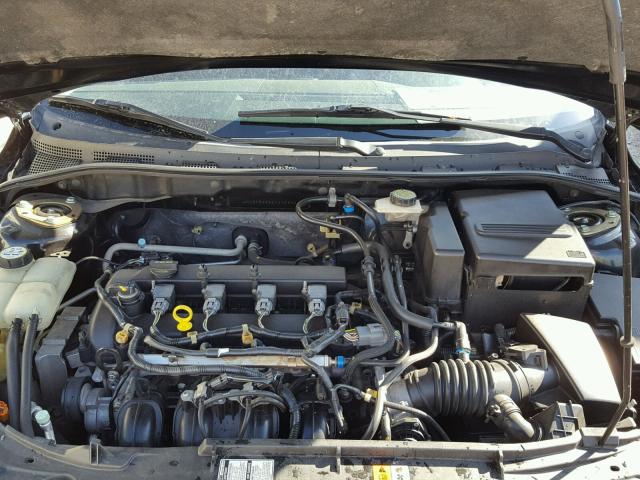 JM1BK343861405891 - 2006 MAZDA 3 HATCHBAC BLACK photo 7