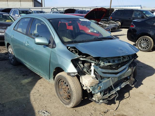 JTDBT923371018881 - 2007 TOYOTA YARIS GREEN photo 1