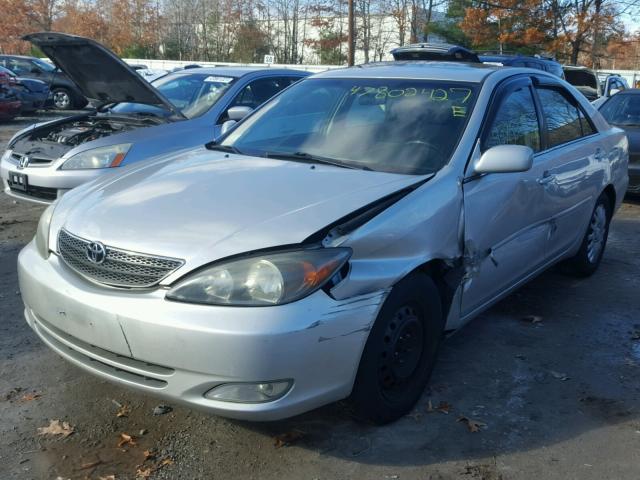 4T1BE32K94U856921 - 2004 TOYOTA CAMRY LE SILVER photo 2