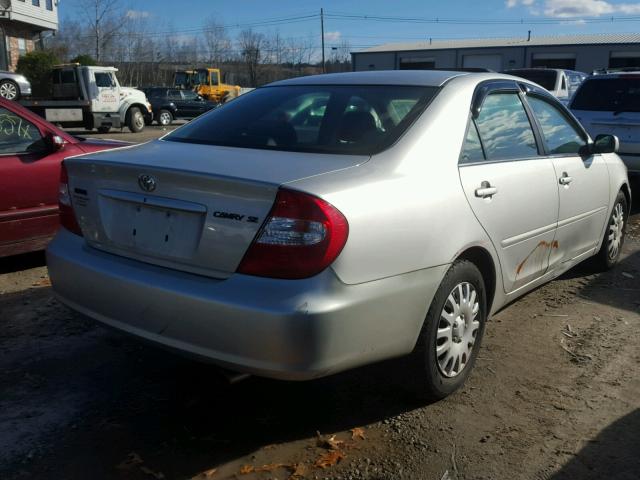 4T1BE32K94U856921 - 2004 TOYOTA CAMRY LE 银色 照片 4