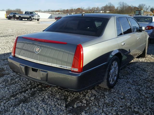 1G6KD57Y18U111587 - 2008 CADILLAC DTS SILVER photo 4