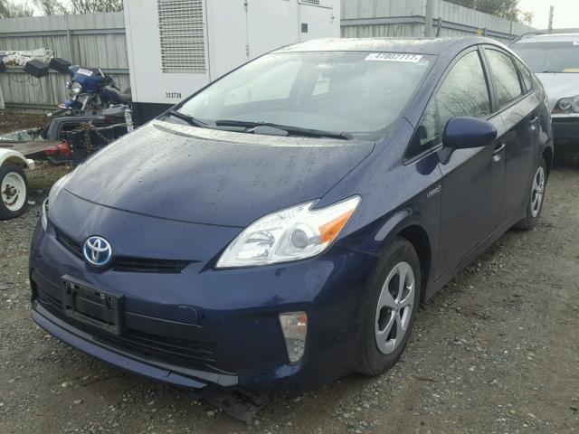 JTDKN3DU6F1993810 - 2015 TOYOTA PRIUS BLUE photo 2