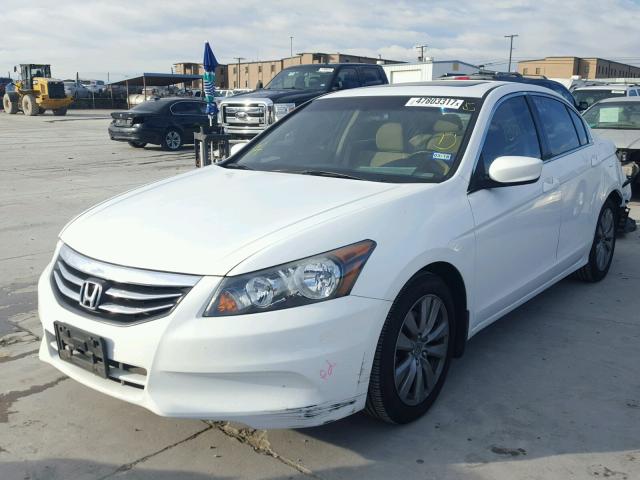 1HGCP2F70CA119028 - 2012 HONDA ACCORD EX WHITE photo 2