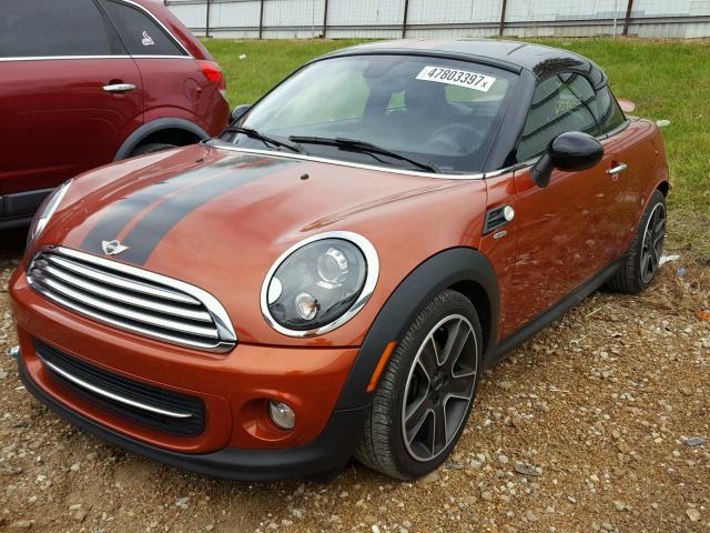 WMWSX1C51CT300115 - 2012 MINI COOPER COU ORANGE photo 2