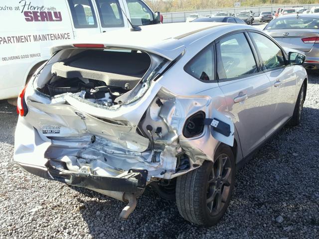 1FADP3K20EL333663 - 2014 FORD FOCUS SE SILVER photo 4