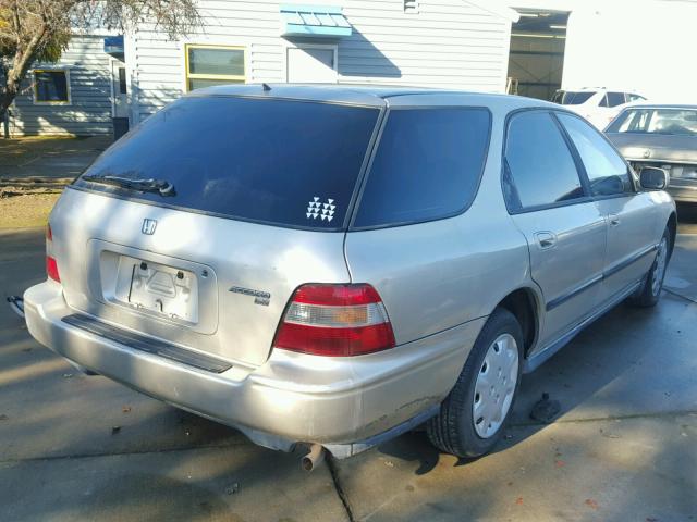 1HGCE1821SA005491 - 1995 HONDA ACCORD LX TAN photo 4