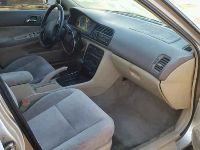 1HGCE1821SA005491 - 1995 HONDA ACCORD LX TAN photo 5