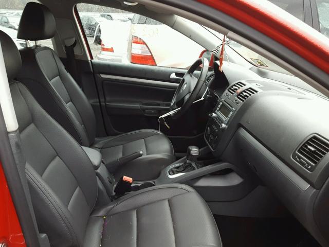 3VWRZ71K68M087589 - 2008 VOLKSWAGEN JETTA SE 红色 照片 5