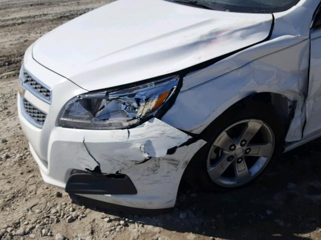 1G11B5SA1DF174110 - 2013 CHEVROLET MALIBU LS შავი ფოტო 9