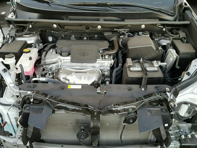 2T3ZFREV2HW358528 - 2017 TOYOTA RAV4 LE GRAY photo 7