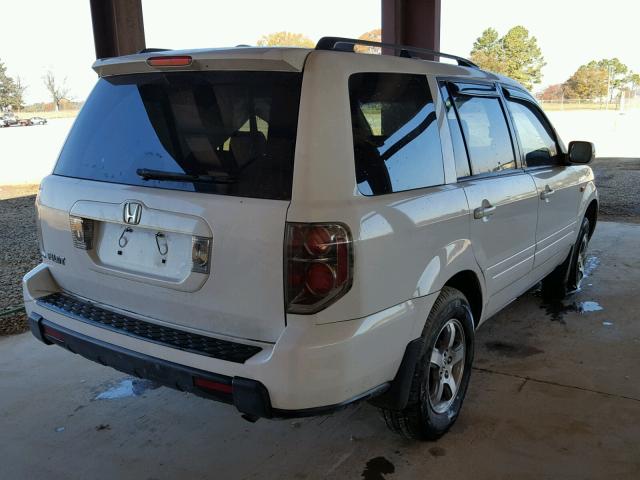 5FNYF28596B048958 - 2006 HONDA PILOT EX WHITE photo 4