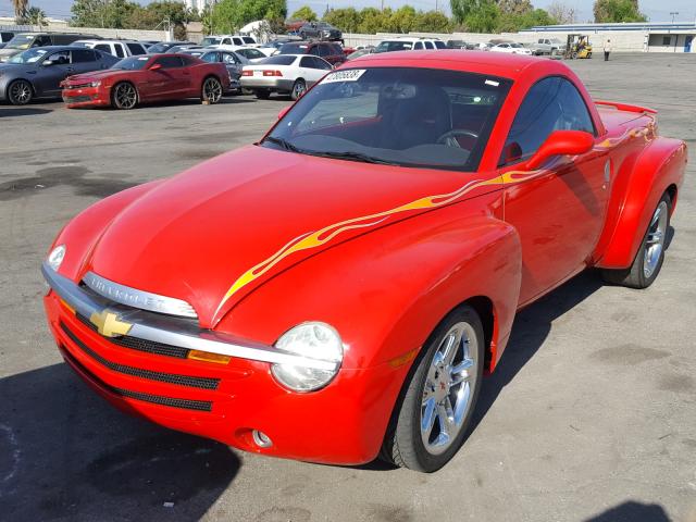 1GCES14P04B105208 - 2004 CHEVROLET SSR RED photo 2