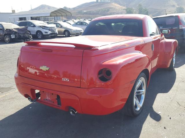 1GCES14P04B105208 - 2004 CHEVROLET SSR RED photo 4