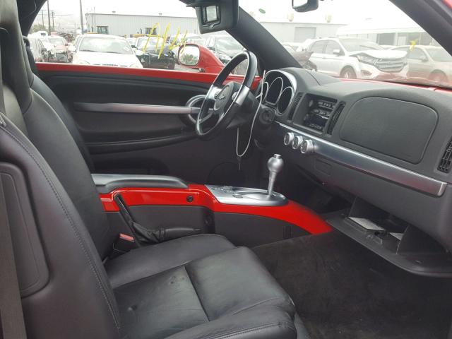 1GCES14P04B105208 - 2004 CHEVROLET SSR 红色 照片 5