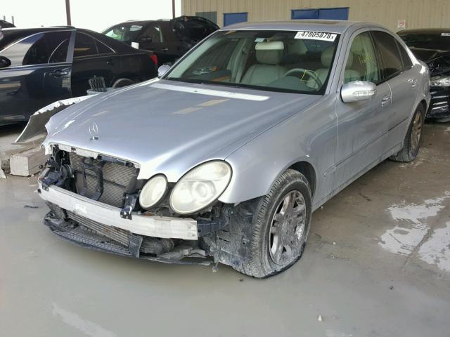 WDBUF26J66A928070 - 2006 MERCEDES-BENZ E 320 CDI SILVER photo 2