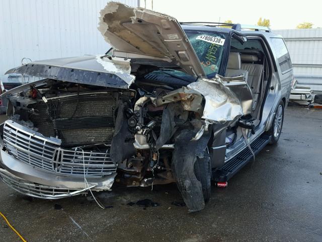 5LMFU28508LJ07787 - 2008 LINCOLN NAVIGATOR 灰色 照片 9