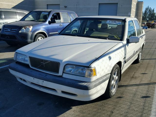 YV1LS564XV1394486 - 1997 VOLVO 850 GLT WHITE photo 2