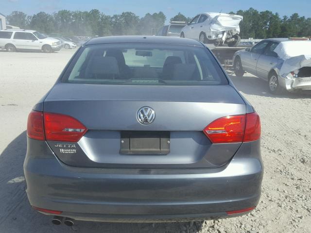 3VW2K7AJXCM350074 - 2012 VOLKSWAGEN JETTA BASE GRAY photo 9