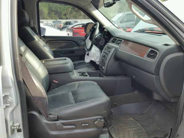 1GKS1KE04DR346018 - 2013 GMC YUKON XL C SILVER photo 5