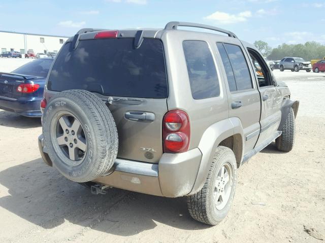 1J4GL38KX5W684793 - 2005 JEEP LIBERTY RE BROWN photo 4