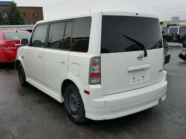 JTLKT324364049460 - 2006 TOYOTA SCION XB WHITE photo 3