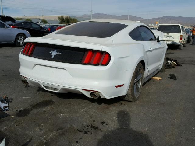 1FA6P8AM6G5304815 - 2016 FORD MUSTANG WHITE photo 4