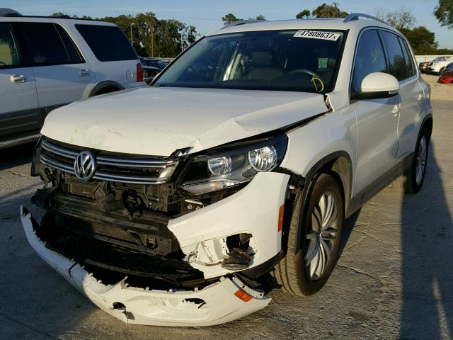 WVGAV3AX5EW565847 - 2014 VOLKSWAGEN TIGUAN S WHITE photo 2