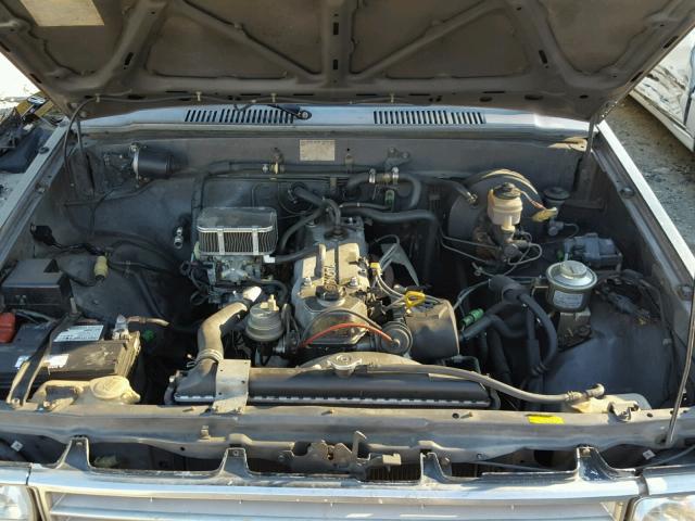 JT4RN70D6G0011647 - 1986 TOYOTA PICKUP XTR GRAY photo 7