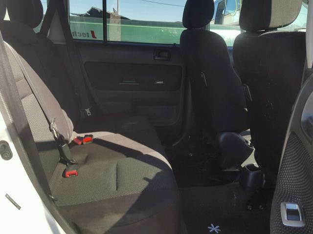 JTLKT334154022450 - 2005 TOYOTA SCION XB თეთრი ფოტო 6