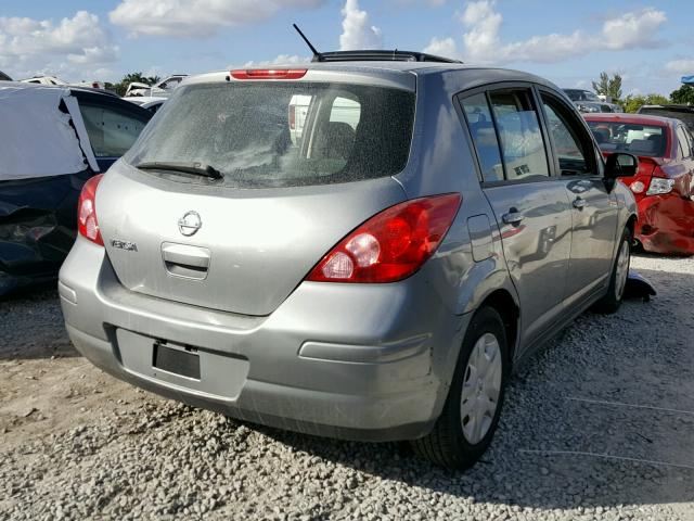 3N1BC1CP3BL490022 - 2011 NISSAN VERSA S GRAY photo 4