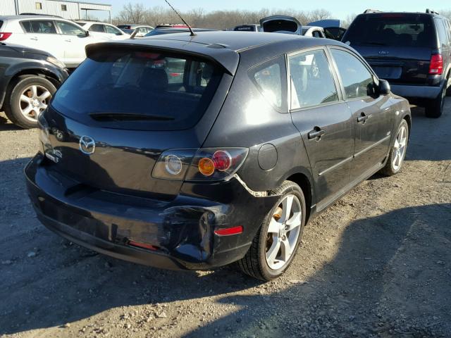 JM1BK343651237117 - 2005 MAZDA 3 HATCHBAC BLACK photo 4