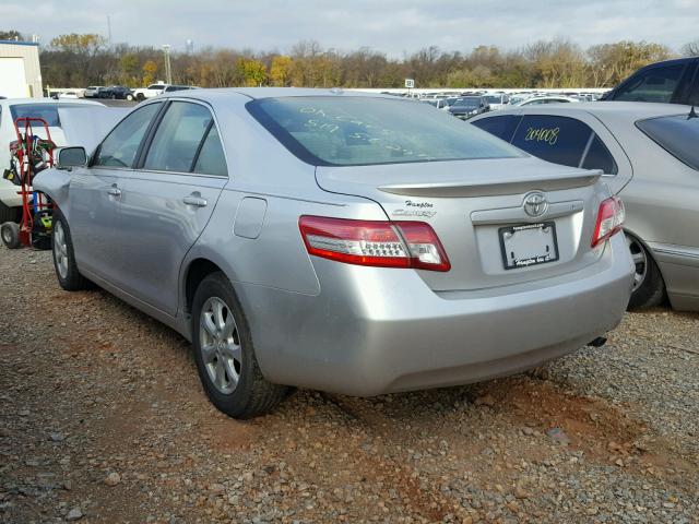 4T1BF3EK5BU732392 - 2011 TOYOTA CAMRY BASE SILVER photo 3