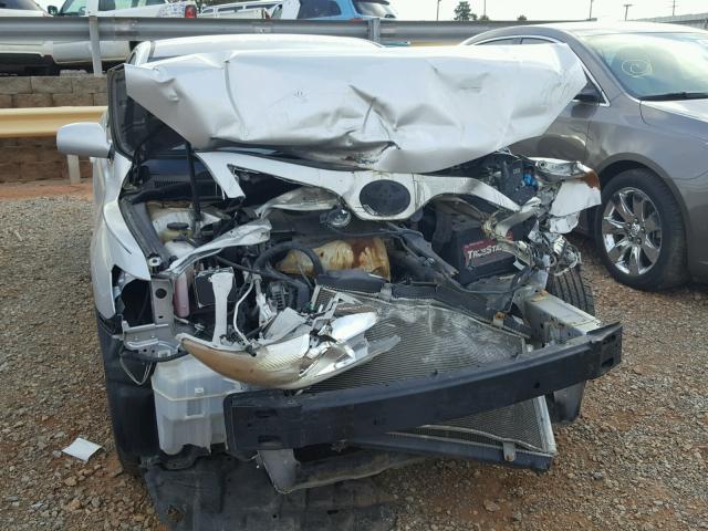 4T1BF3EK5BU732392 - 2011 TOYOTA CAMRY BASE SILVER photo 9