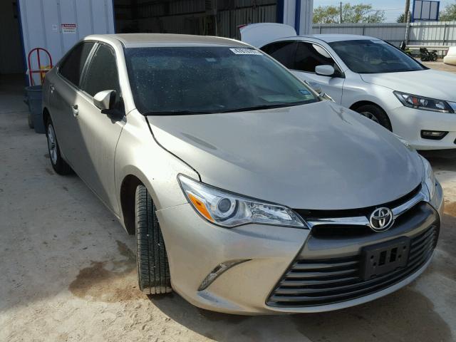 4T4BF1FK9FR508914 - 2015 TOYOTA CAMRY LE GOLD photo 1