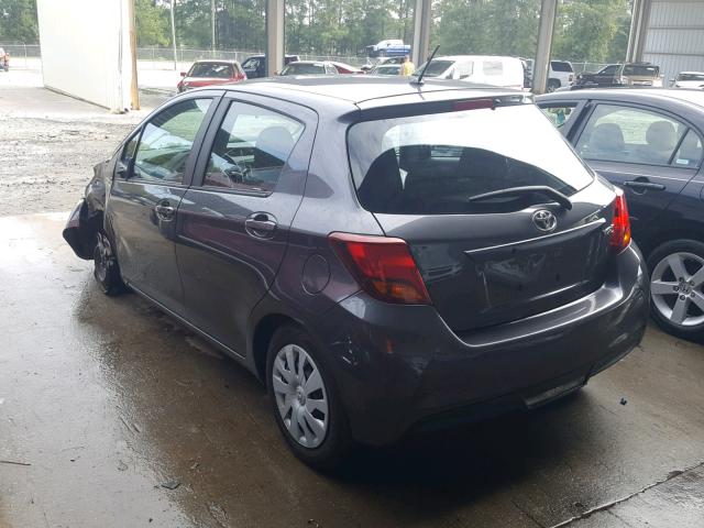 VNKKTUD34HA080590 - 2017 TOYOTA YARIS L GRAY photo 3