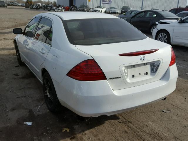 1HGCM56317A153959 - 2007 HONDA ACCORD SE WHITE photo 3