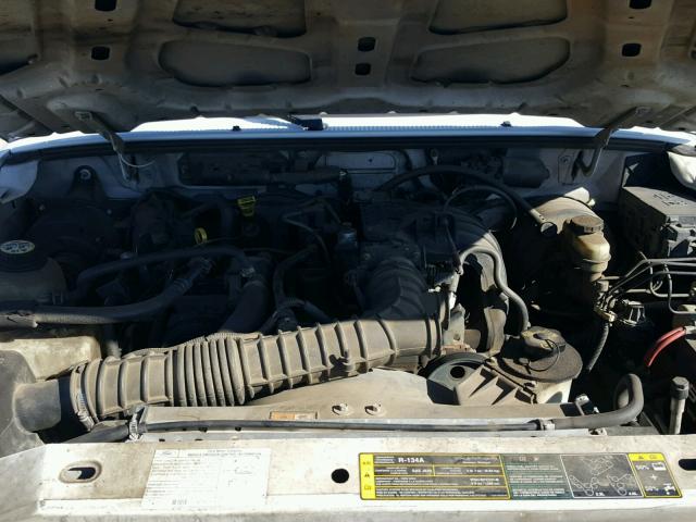 1FTYR10D15PA64726 - 2005 FORD RANGER WHITE photo 7