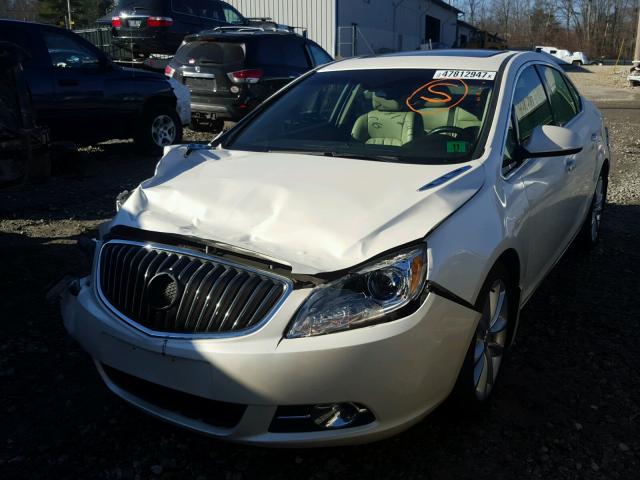 1G4PS5SK1C4133329 - 2012 BUICK VERANO WHITE photo 2