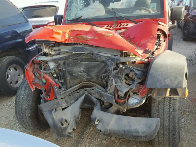 1C4AJWAG8GL211956 - 2016 JEEP WRANGLER S 红色 照片 9