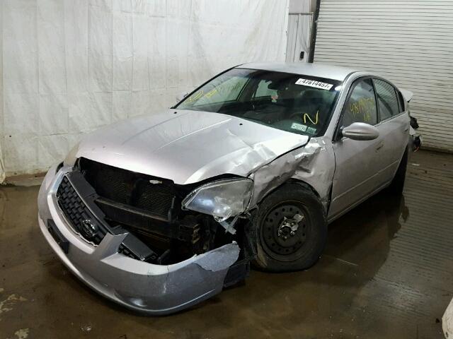 1N4AL11D05C184452 - 2005 NISSAN ALTIMA S SILVER photo 2