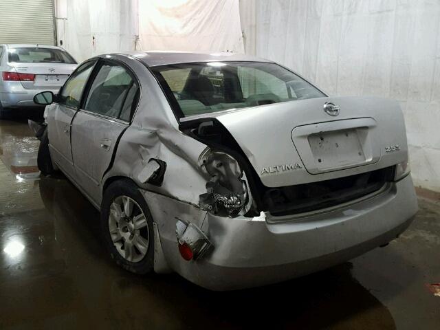 1N4AL11D05C184452 - 2005 NISSAN ALTIMA S SILVER photo 3