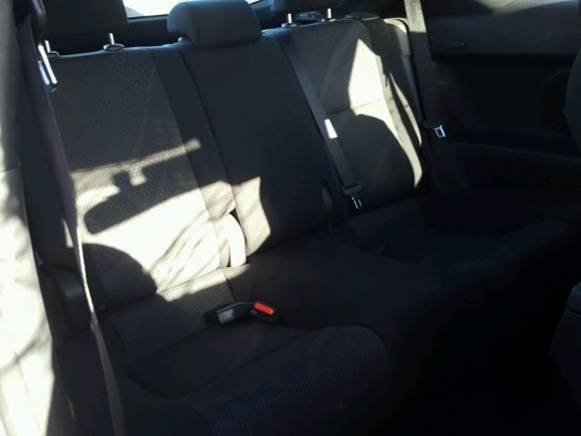 JTKJF5C77B3018966 - 2011 TOYOTA SCION TC 白色 照片 6