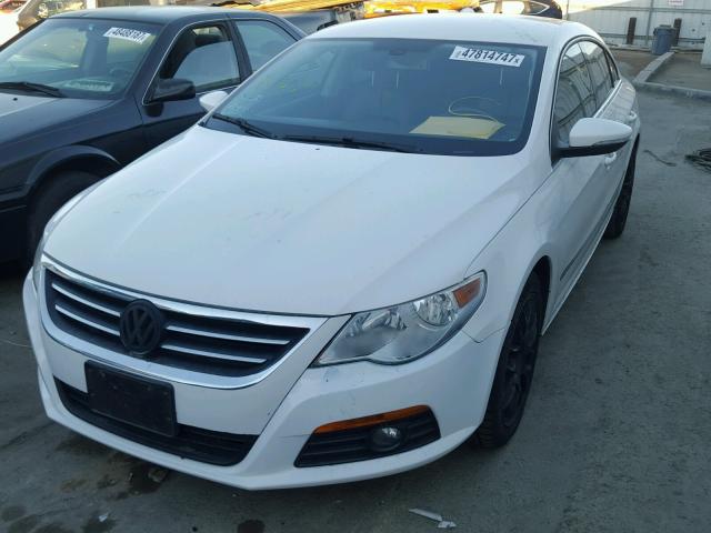 WVWMP7AN4AE537023 - 2010 VOLKSWAGEN CC SPORT WHITE photo 2