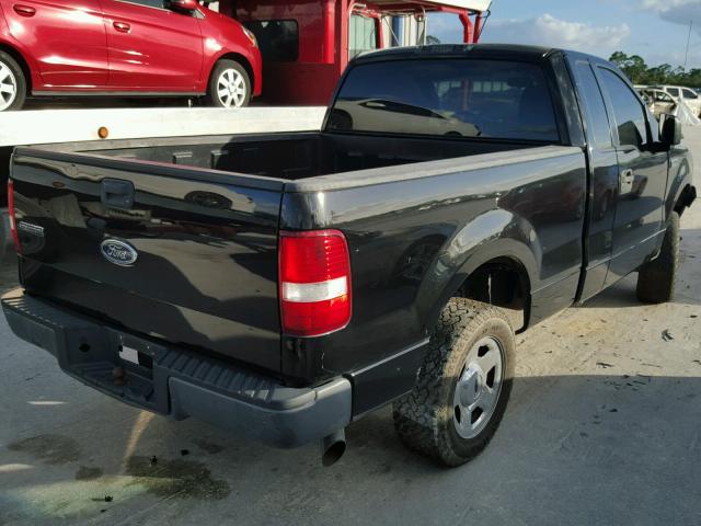 1FTRF12205NB73652 - 2005 FORD F150 BLACK photo 4