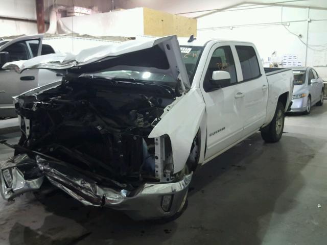 3GCPCREC2GG330094 - 2016 CHEVROLET SILVERADO WHITE photo 2