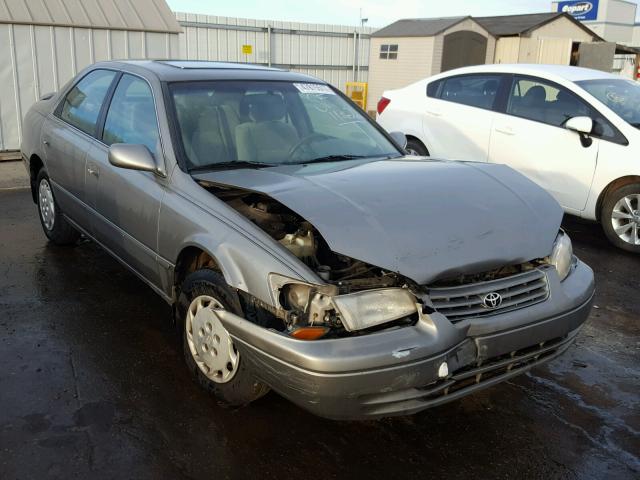 4T1BG22K4VU115906 - 1997 TOYOTA CAMRY CE GRAY photo 1